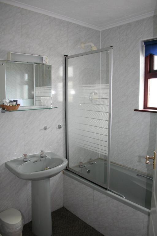 The Wootons Inn Тінтагель Номер фото
